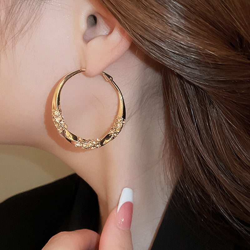 🔥 50% DE RÉDUCTION ! ✨ Boucles d'Oreilles Cercles Zircon - Design 32mm Léger, Alliage Hypoallergénique, Élégant Polyvalent 💎✨