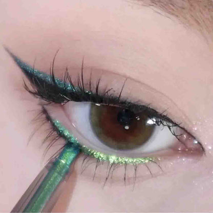 Édition limitée : Eyeliner Crayon Diamant Brillant – Tracé précis et éclat diamant
