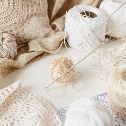 Crochets à tricoter avec languette – l’outil idéal pour des pulls parfaits